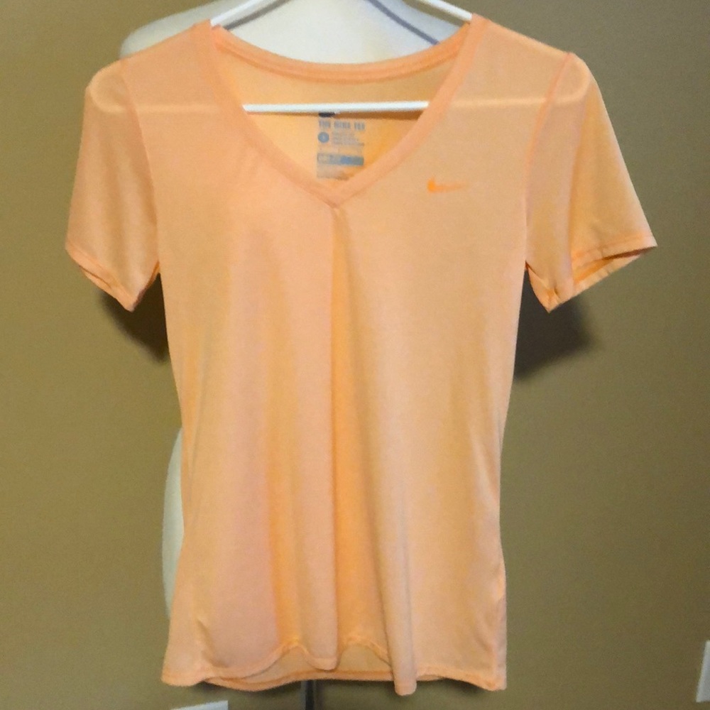 Nike tee shirt